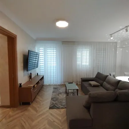 Decebal Premium Confort Apartment Craiova